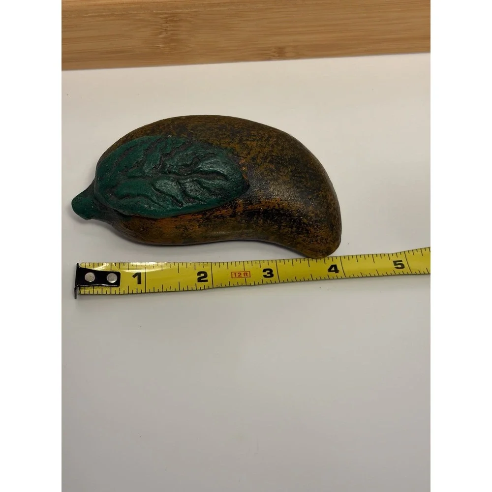 Unmarked terracotta fruit